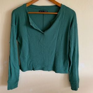 Abercrombie Ribbed Cropped Long Sleeve Top